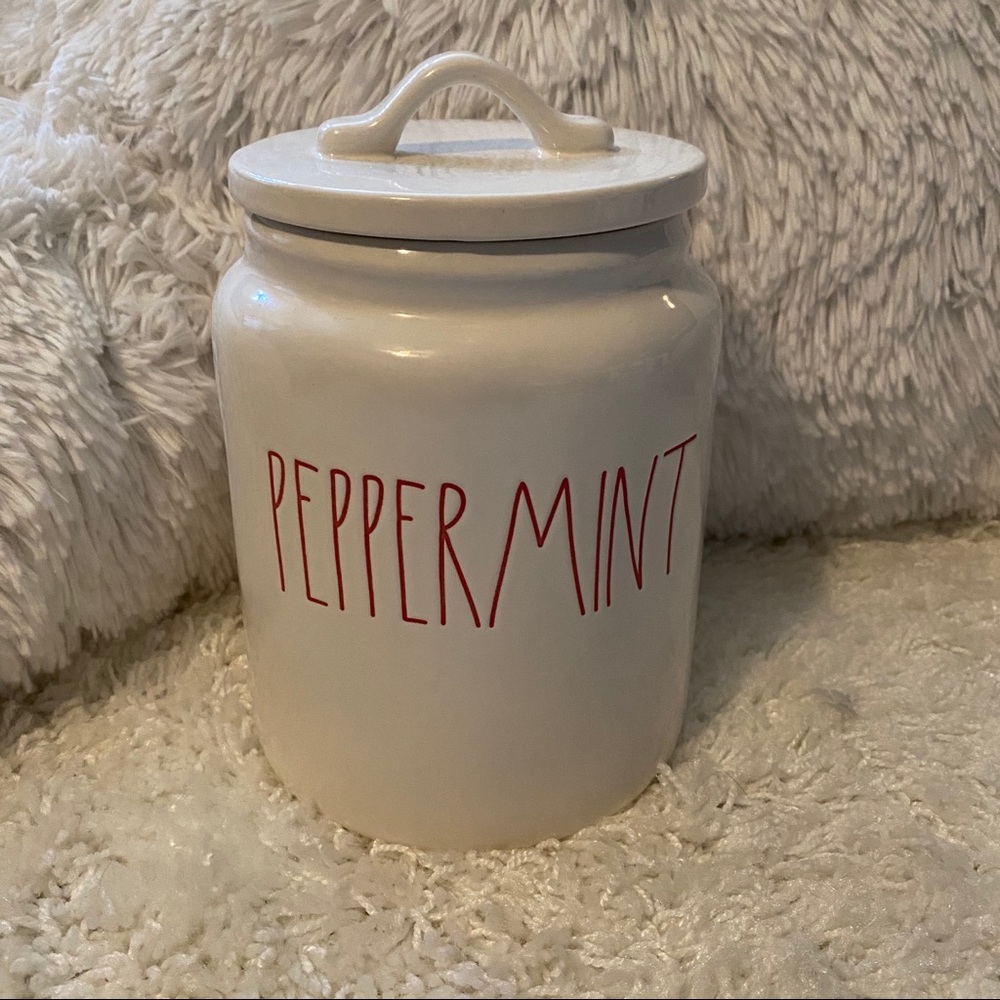 Rae Dunn peppermint